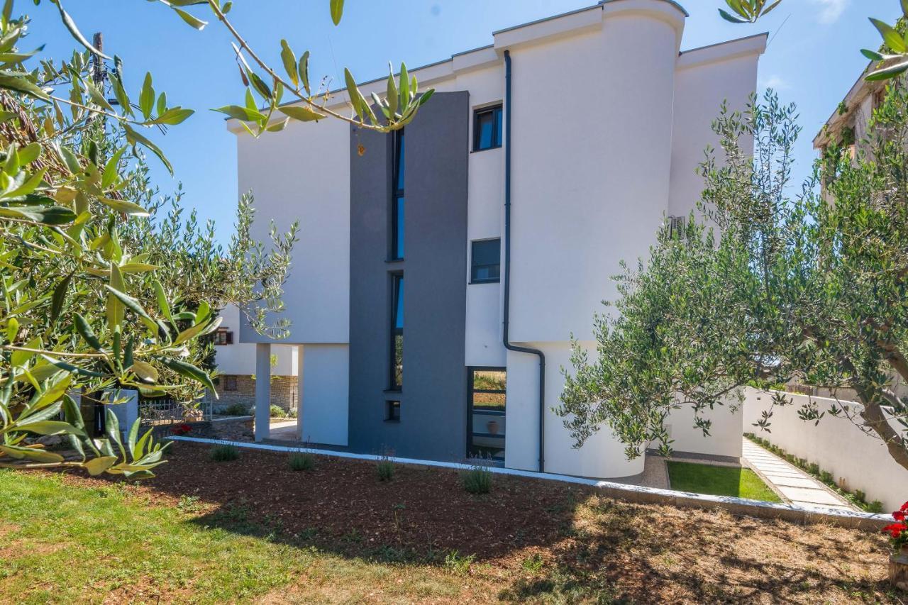 זאדאר Apartments Maella מראה חיצוני תמונה